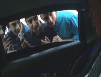 Selfıe çeken çocukla Erdoğan'ın güldüren diyaloğu