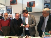 TÜRKIYE YAZARLAR BIRLIĞI - TYB Standına Yoğun İlgi