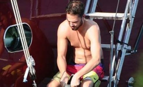 Murat Boz'un vücut gösterisi