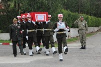 DİYARBAKIR EMNİYET MÜDÜRÜ - Diyarbakırlı Şehit Gözyaşları İçerisinde Defnedildi