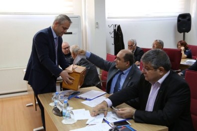 Efeler Belediye Meclisi'nde Seçim Yapıldı