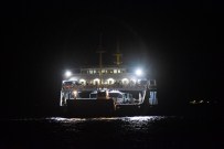 KURU YÜK GEMİSİ - Feribot Arızalandı Açıklaması Yolcular Gemide Mahsur Kaldı