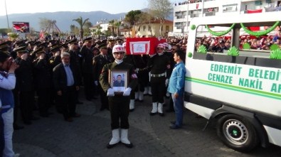 Şehidi On Binler Son Yolculuğuna Uğurladı