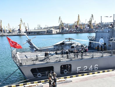 Türk Savaş Gemileri Odessa'da