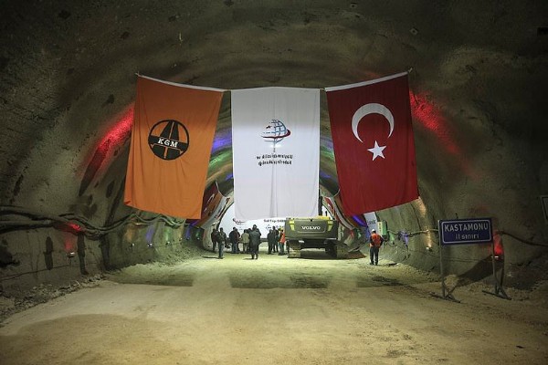 Ilgaz Tüneli 'Işık Göründü' Töreni