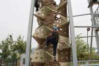 FETIH 1453 - Atatürk Kent Park'ta Eğlence Araçları Hizmete Başladı