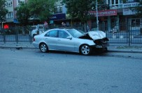 Başkent'te Trafik Kazası Açıklaması 2 Yaralı