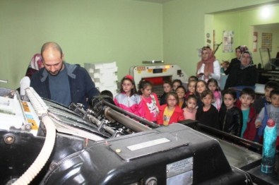 Minik Öğrenciler Gazete Hazırlanışını Öğrendiler