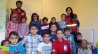 YARDIM ÇAĞRISI - Suriyeli Çocuklar Kızılay Toplum Merkezinde Sosyalleşiyor