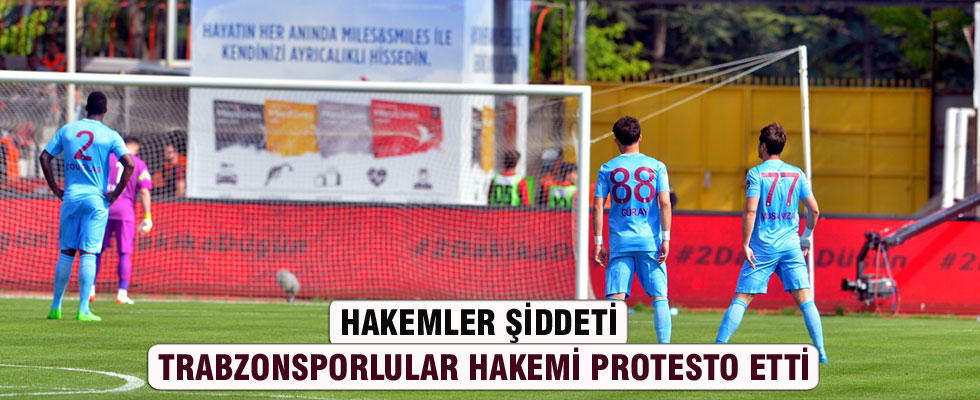 Trabzonsporlu futbolculardan ilginç protesto