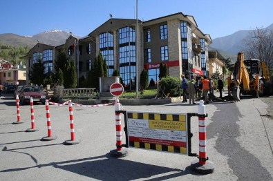 Üzümlü'de Doğalgaz Kazı Çalışmaları Başladı