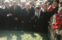 KABILIYET - MHP'nin Merhum Genel Başkanı Türkeş, Kabri Başında Anıldı