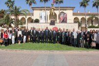 DEMOKRATİKLEŞME - Avukatlar, Günlerini Buruk Kutladı