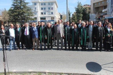 Niğde Baro Başkanı Av. Hüseyin Demirbilek;
