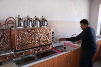 ÇAY BAHÇESİ - Seyitgazi'de Çaylar Mahmut'tan