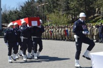 ŞERAFETTIN ELÇI - Silopi Şehidi İçin Tören Düzenlendi