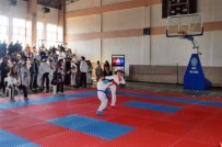 HASAN ÇALıŞ - Sökeli Karateciler Uşak'tan Başarıyla Döndü