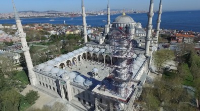 Sultan Ahmet Camii'ndeki Restorasyon Havadan Görüntülendi
