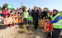 Vali, Anaokulu Öğrencileriyle Fidan Dikti