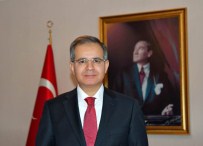 Vali Tapsız'ın Avukatlar Günü Mesajı