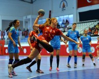 UŞAKSPOR - Bayanlar Hentbol Süper Ligi Play Off Çeyrek Final Maçı