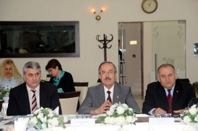 Bilecik'te Kamu, Üniversite Sanayi İşbirliği Toplantısı Yapıldı