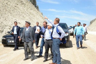 Ceyhan-Sarımazı Yoluna Aytaç Durak Övgüsü