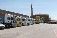 BAYIRBUCAK TÜRKMENLERİ - Diyanet Vakfı Yardım Tır'ları Yola Çıktı