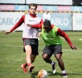 SİNAN GÜMÜŞ - Galatasaray İdmana Selçuk'suz Çıktı