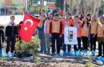 ÇEVRE KULÜBÜ - Öğrenciler 350 Fidanı Toprakla Buluşturdu