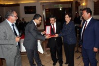 Salihli'de Avukatlar Plaketle Onurlandırıldı