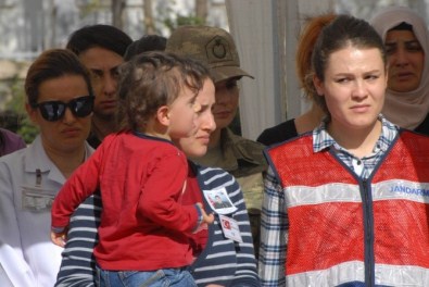 Şehit Askerin 1,5 Yaşındaki Oğlundan Yürek Dağlayan Feryat
