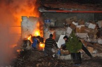 ATIK KAĞIT - Yozgat'ta Yanan Hurda Dolu Ev Güçlükle Söndürüldü