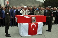 AHMET ÇıNAR - Bitlis'te Şehit Korucuya Hazin Tören
