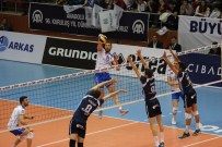 Halkbank, Arkas Spor'u Mağlup Etti