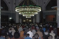 Kırşehir'de Hoca Ahmed Yesevi Camii Merkezli Regaip Kandili Karşılandı
