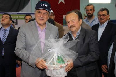 Kocaeli Büyükşehir'den Çiftçiye 74 Tonluk Tohum Desteği