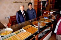 SÜLEYMAN KAHRAMAN - Vali Kahraman, Sabah Saatlerinde Ordu Caddesi Esnafını Ziyaret Etti