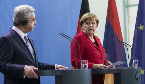 Merkel: Soykırım tasarısı Meclis'e geliyor