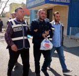 TUTUKLULUK SÜRESİ - Alkış Ve Tezahüratla Cezaevine Uğurlandı