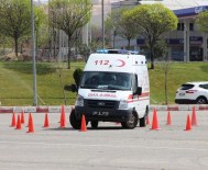 TEST SÜRÜŞÜ - Ambulans Şoförleri Zor Koşullarda Zamanla Yarıştı