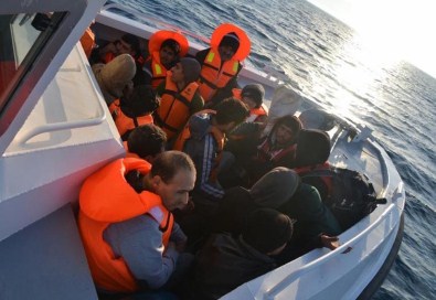 Ege Denizi'nde 23 Bin Göçmen Kurtarıldı