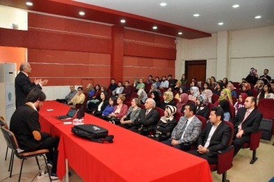 NEÜ'de Sağlık Kurumlarında Çağdaş Malzeme Yönetimi Teknikleri Konferansı