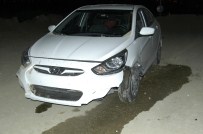 Otomobil Kum Öbeğine Çakıldı Açıklaması 4 Yaralı