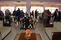 POLİS HAFTASI - Polisler, Yaşlıları Unutmadı