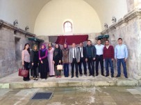 ADAY ÖĞRETMEN - Aday Öğretmenler Korkuteli'de Tarihi Yerleri Gezdi