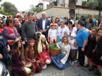 MUSTAFA ERKAYıRAN - Alaçatı Dar Geldi