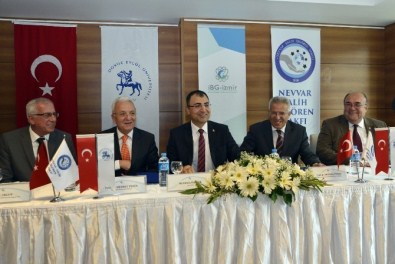 İzmir'i Yıldızlaştıracak Dev Proje İçin 2.5 Milyon Liralık Bağış