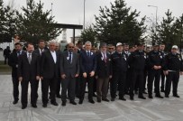 MEHMET GENÇ - Kars'ta Garnizon Şehitliği Ziyaret Edildi