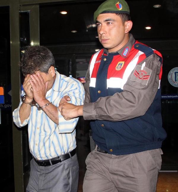 Günlerdir aranan genç kız fuhuş baskınında yakalandı